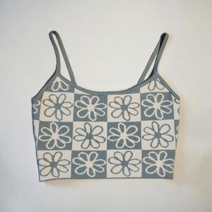 Pacsun Daisy Crop Top-Size Small